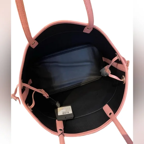 🔥SOLD🔥 🆕️🪷MCM🪷 MDSoft Pink Aren Shopper Tote Bag w/ Matching Pouch Clutch - Picture 13 of 17